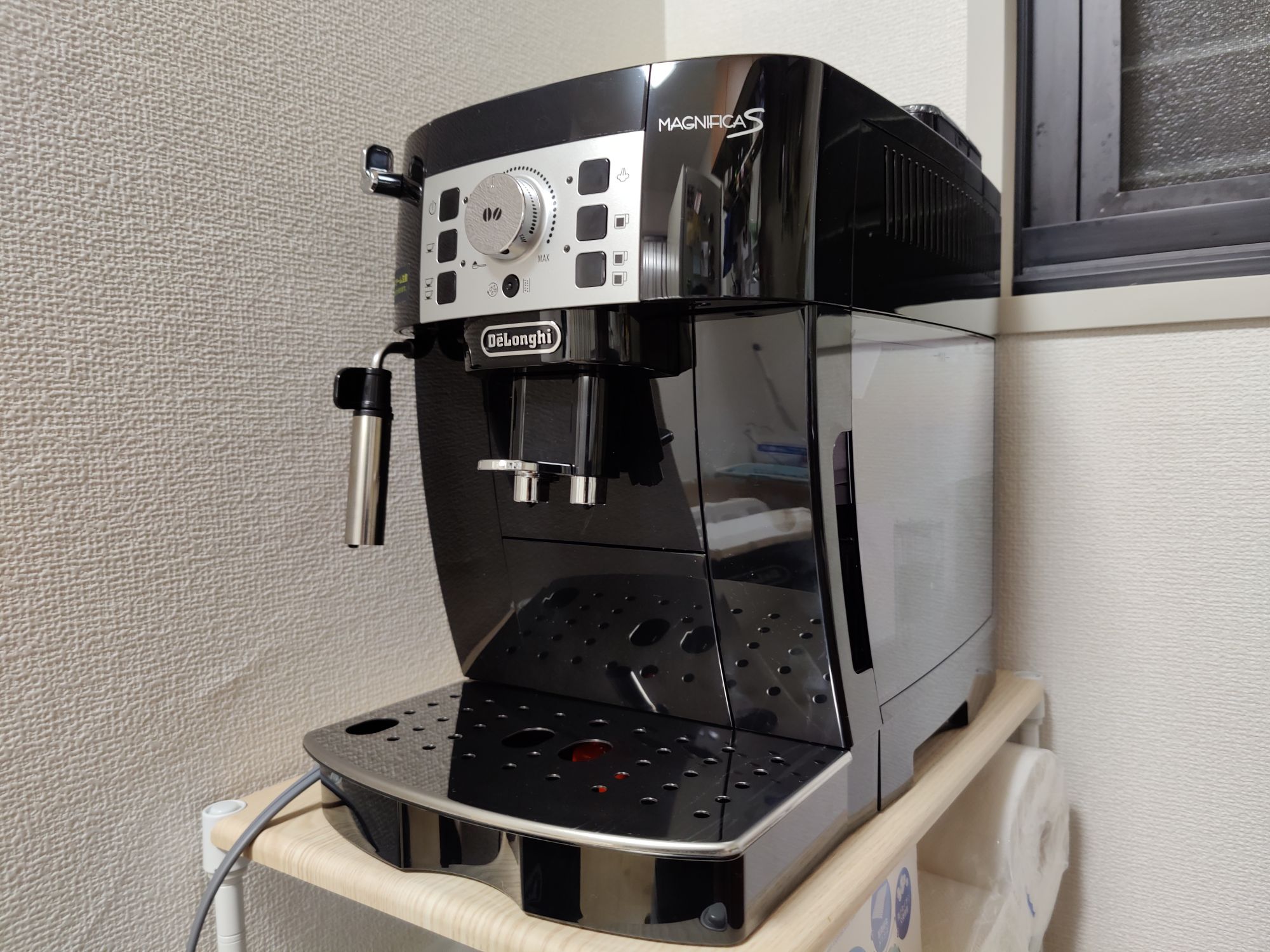 デロンギマグニフィカSECAM22112B